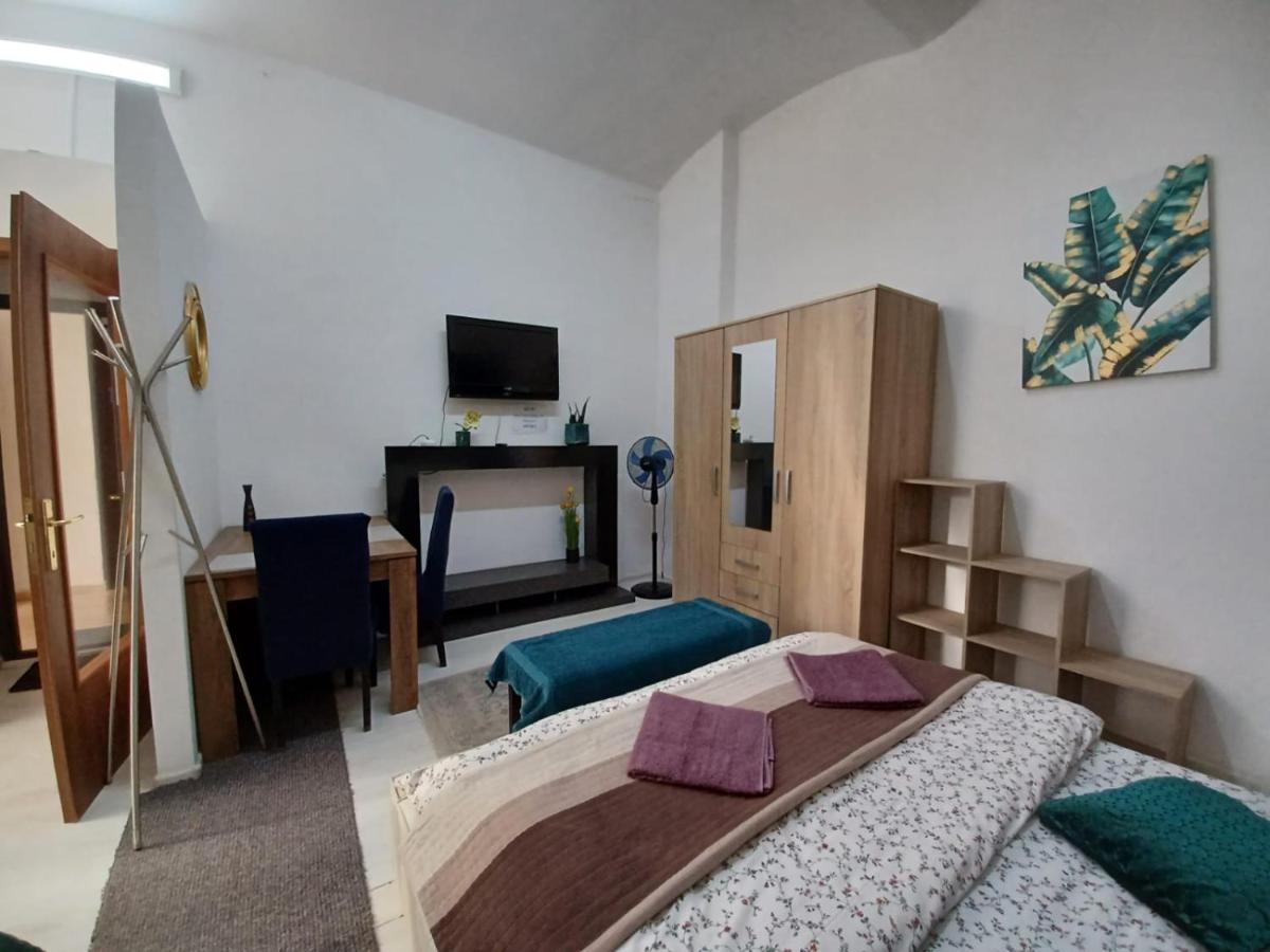 Studio Republicii Apartment Брашов Екстериор снимка